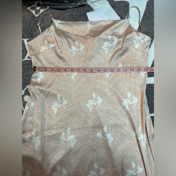 ❌❌ SOLD 〽️ ❌❌Lexbreezy Hawaii 🌺 Ho’onani Dress NWT - Picture 11 of 16